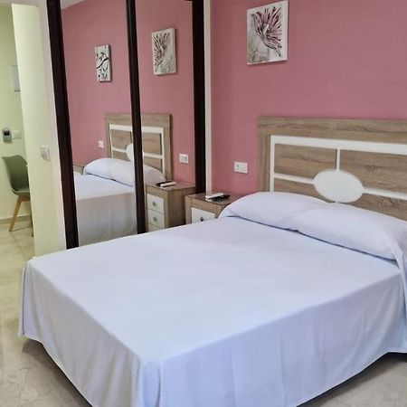 Hotel Nuevo Espartinas Zewnętrze zdjęcie